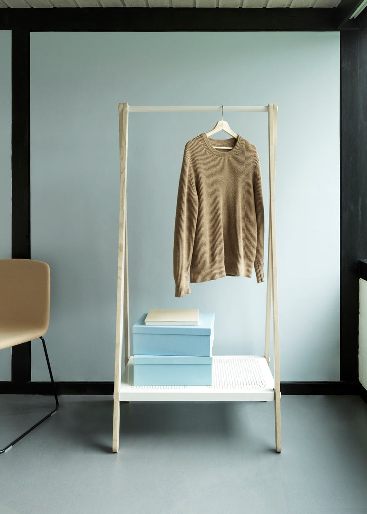 Toj Clothes Rack
