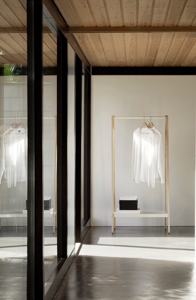 Toj Clothes Rack