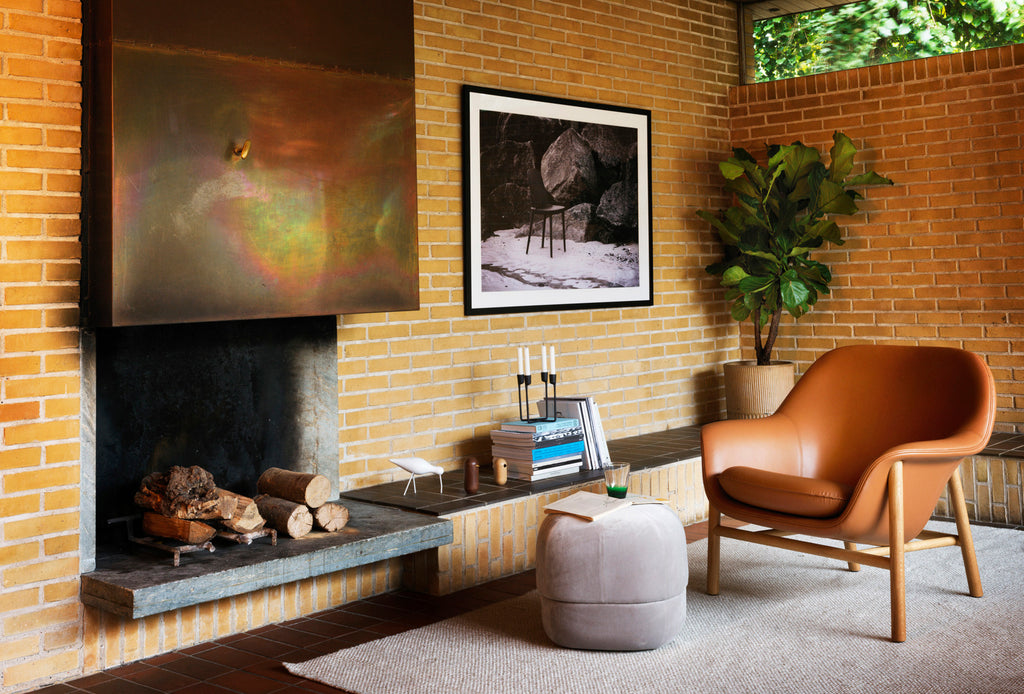 Drape Lounge Chair Low (Oak)