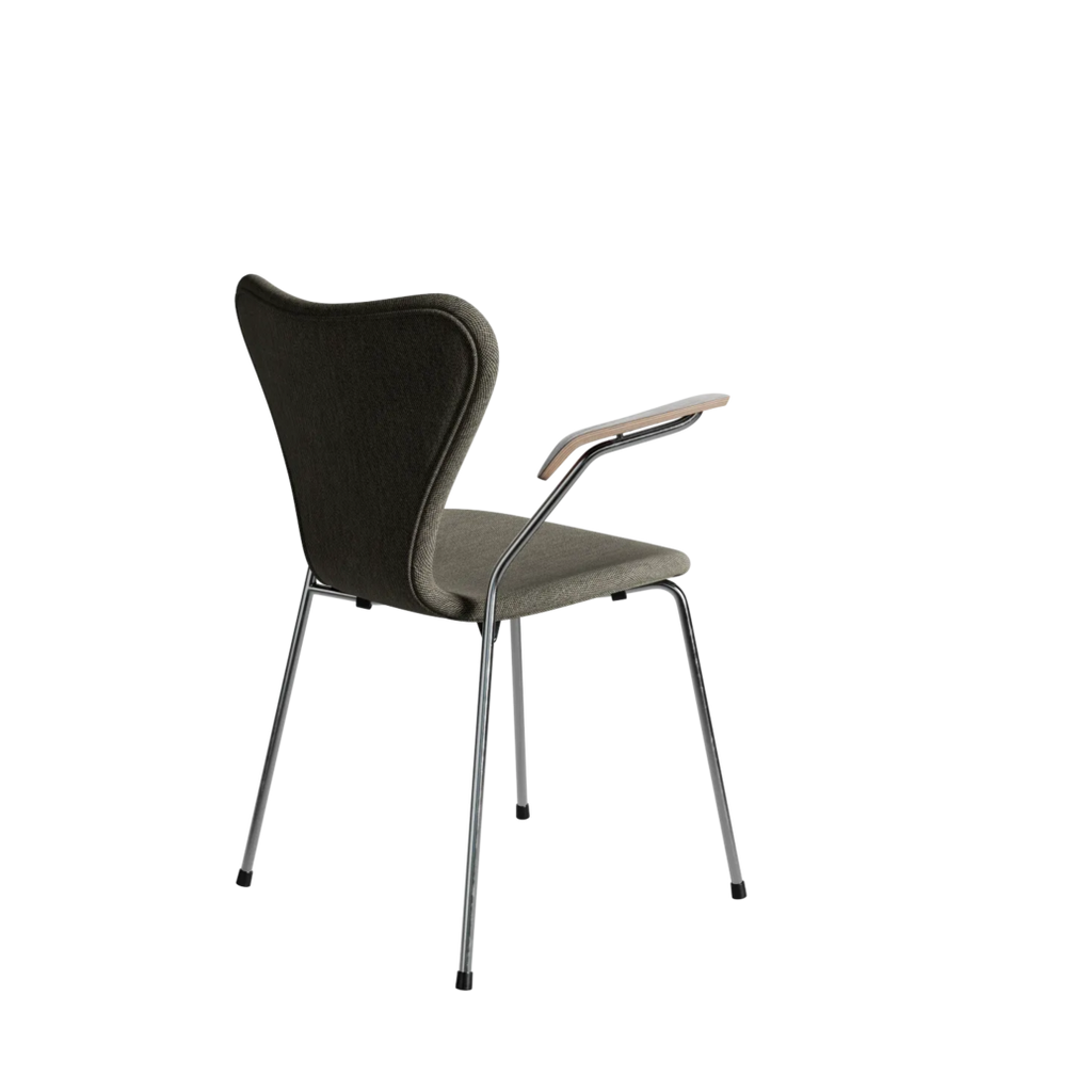 Series 7™ Armchair