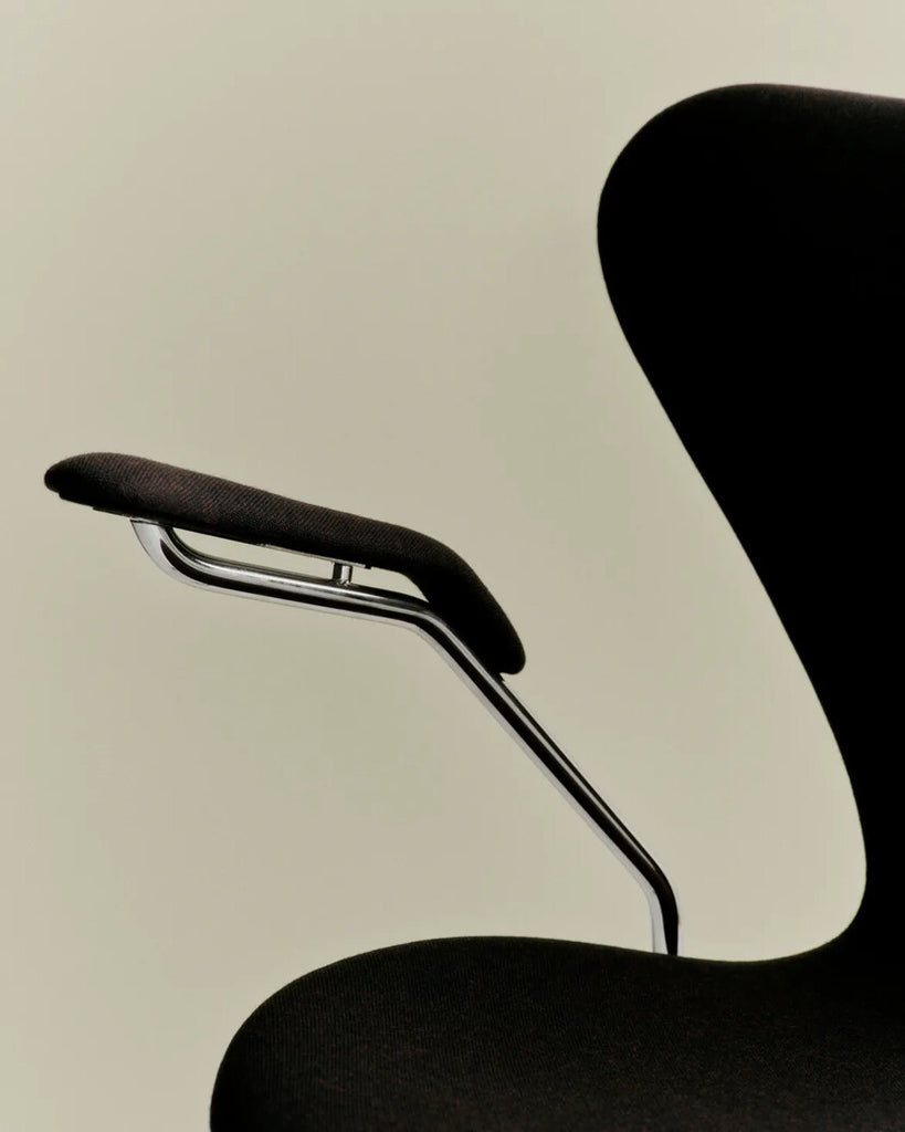 Series 7™ Armchair in a room setting