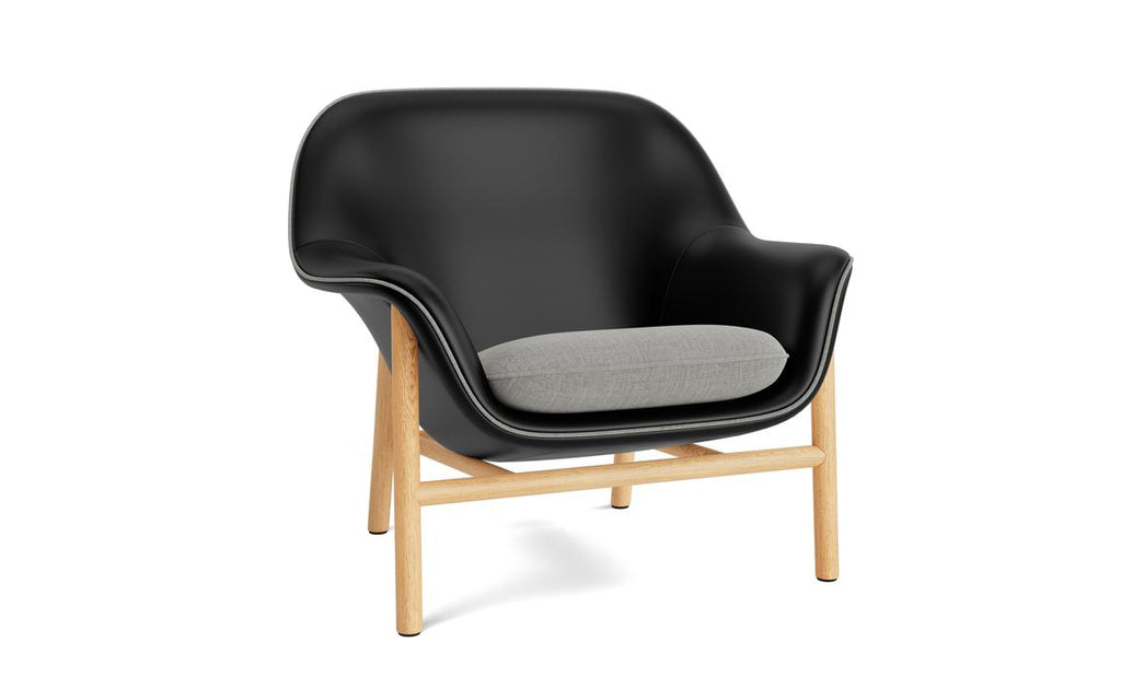 Drape Lounge Chair Low (Oak)