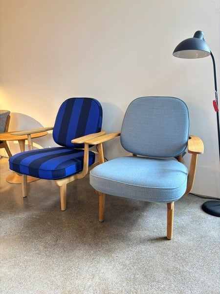 Fred™ lounge chair, blue stripe