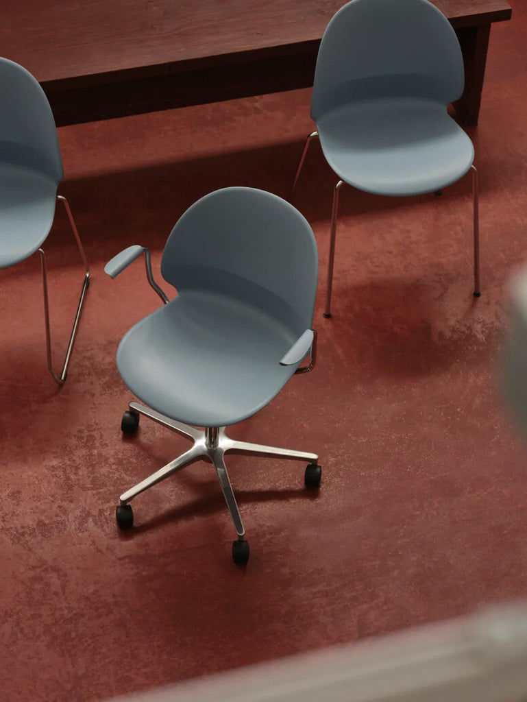 N02™ Recycle Swivel Armchair in a room setting