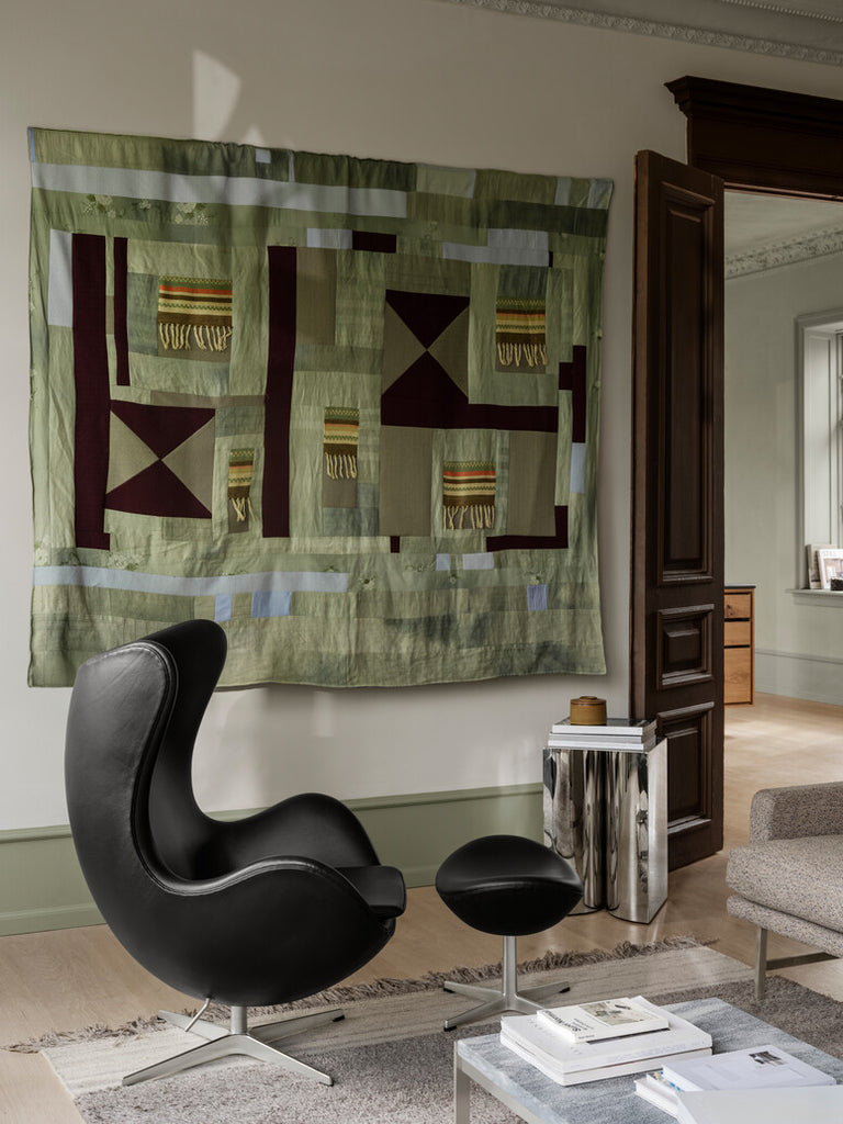 Lissoni Sofa 3-Seater in a room setting