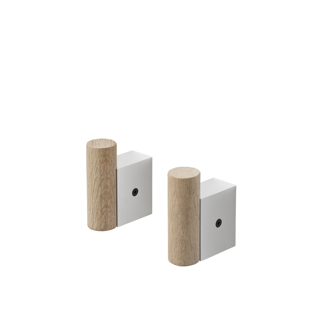 Muuto Attach Coat Hook Oak/Aluminium – Set of 2